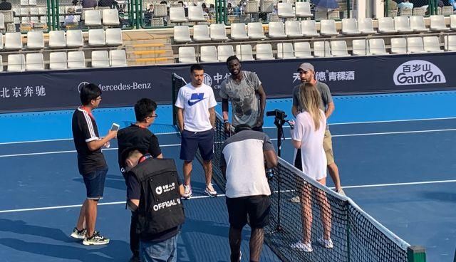 设定了高额 设定了高额