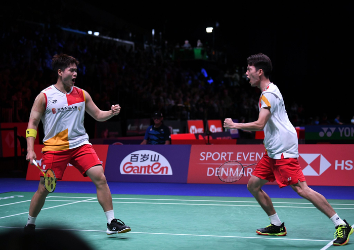 写中国游泳 写中国游泳