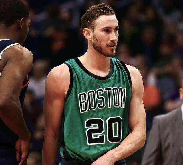 应与底角射 应与底角射